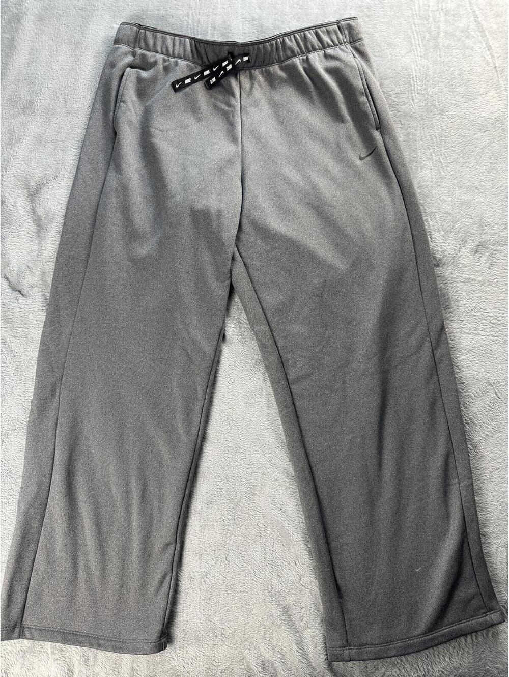Nike Pants Workout XL Therma Fleece Training Sweatpants Gray Warm Up BV4944-011